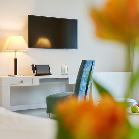 Strandhotel Duenenmeer - Adults Only 奥茨塞巴德·迪尔哈根 外观 照片