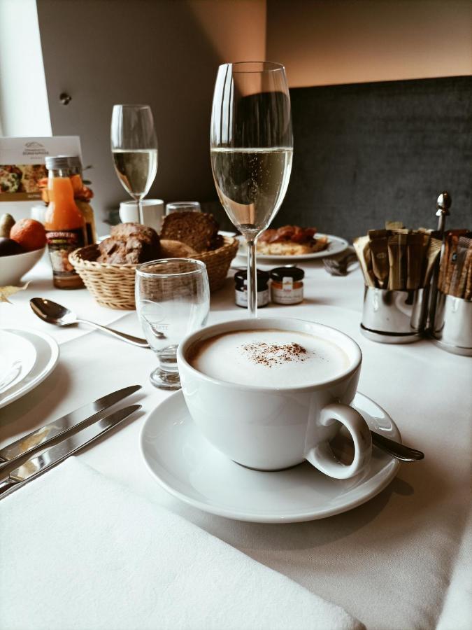 Strandhotel Duenenmeer - Adults Only 奥茨塞巴德·迪尔哈根 外观 照片