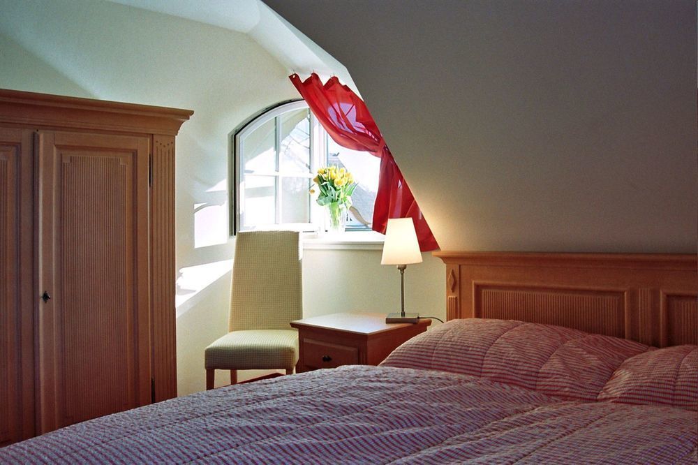 Strandhotel Duenenmeer - Adults Only 奥茨塞巴德·迪尔哈根 外观 照片